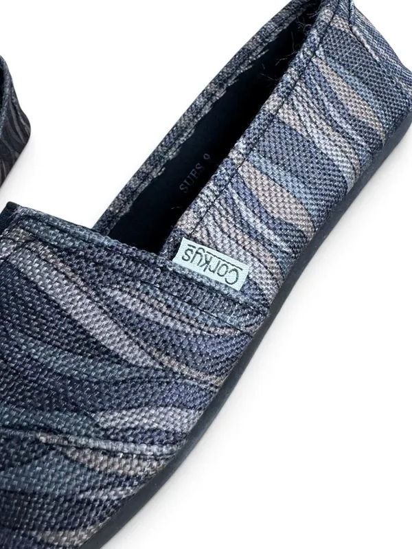 Corky Women's Slip-On Wavy Print Casual Flats Size 9 - Image 2