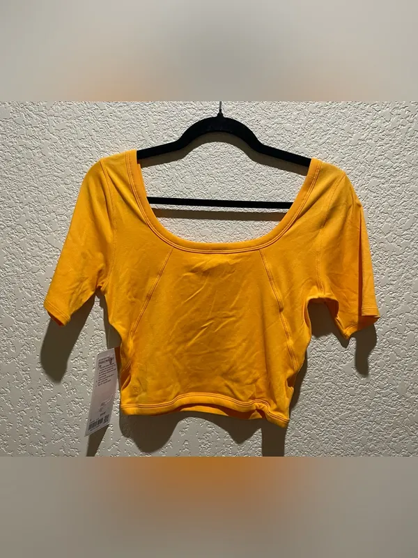 Lululemon NWT Ribbed Held Tight Short Sleeve Shirt Crop Top Orange Size 8 - Image 2