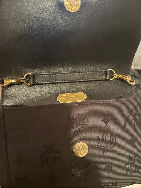 Mcm sure and leather black crossbody - Image 9