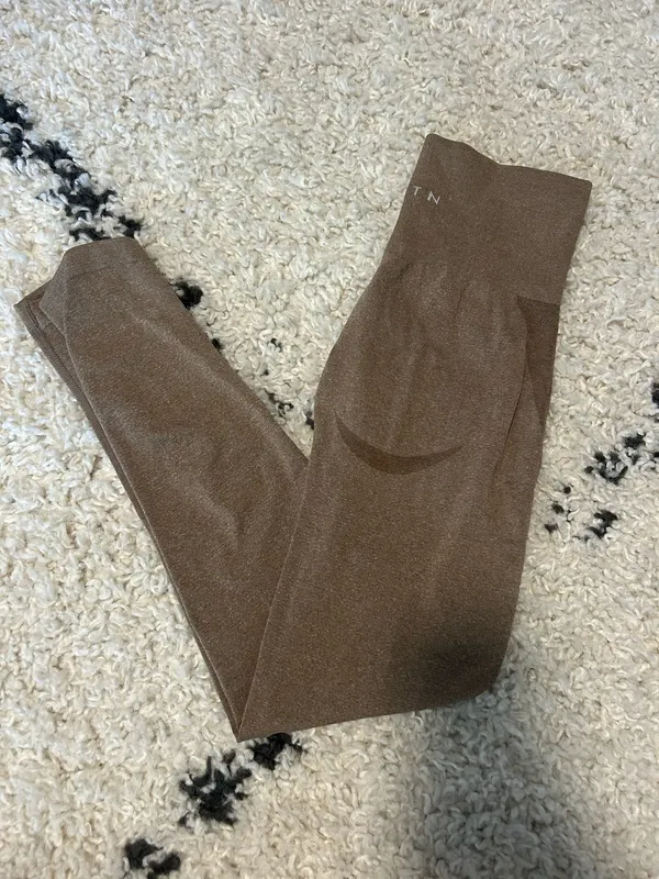 NVGTN Mocha Contour Seamless Leggings - Image 3