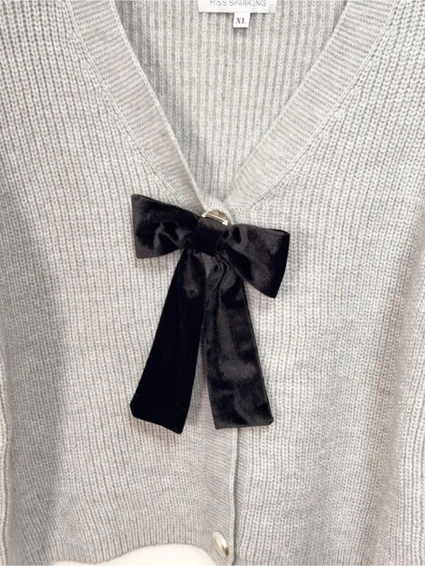 Miss Sparkling Gray Cropped Cardigan with Removable Black Velvet Bow Pin - Image 3