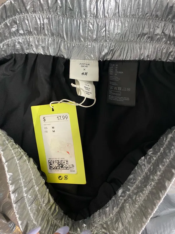BNWT Justine skye silver metallic mini skirt - Image 4