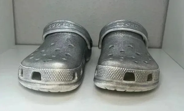 Crocs Classic Glitter II Clog Shoe 'Silver' Size Men's 4 /Women's 6 - Image 3