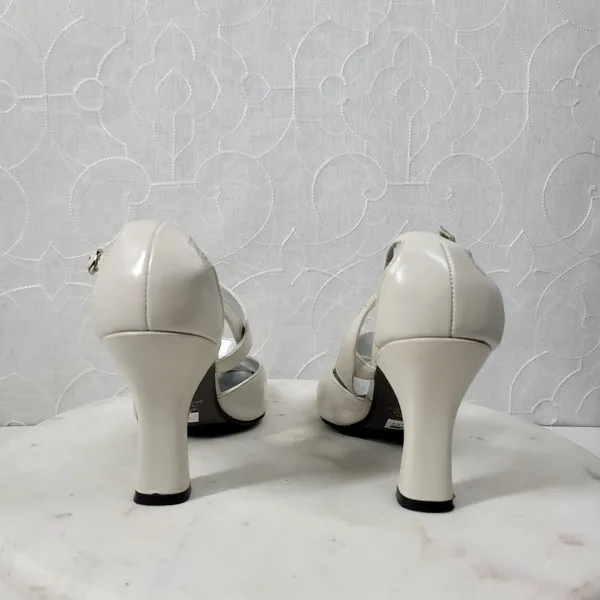 Apostrophe Cate Heels Womens 7.5 White Leather Square Toe Bridal‎ Wedding Party - Image 7