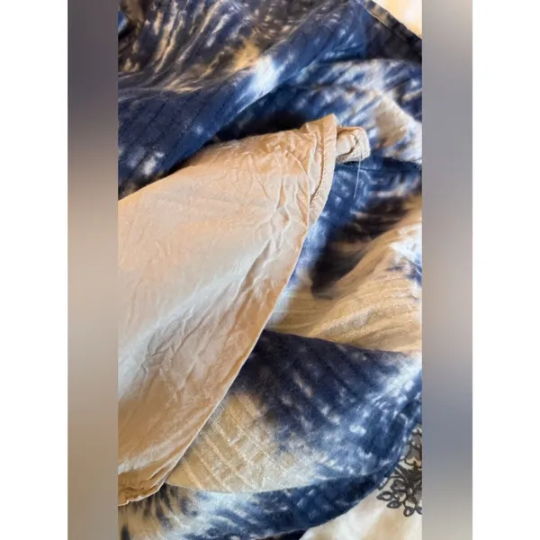 line and dot blue tie die mikdi dress Women's Sz Small - Image 8