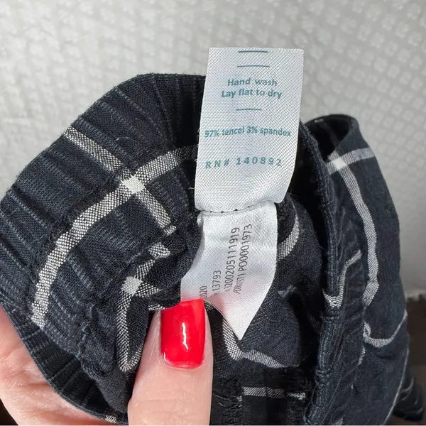 Marine Layer Black‎ White Allison Windowpane High Rise Pants - Image 9