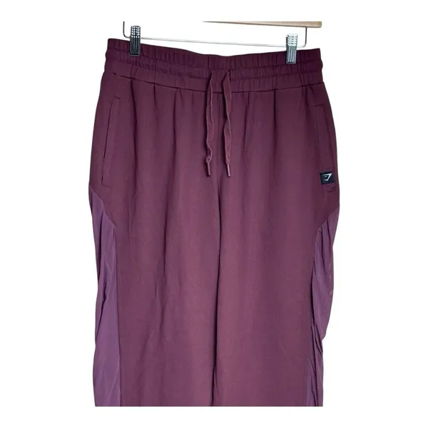 Gymshark Women's burgundy Jogger Mesh Panels Size‎ large - Image 3