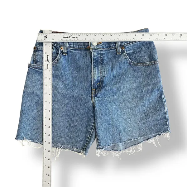 Levi’s‎ Vintage Cut Off Denim Shorts Womens Size 8 Blue Streetwear Y2K - Image 3