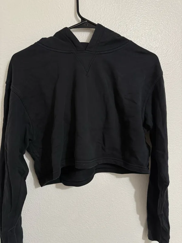 Lululemon cropped hoodie  - Image 5