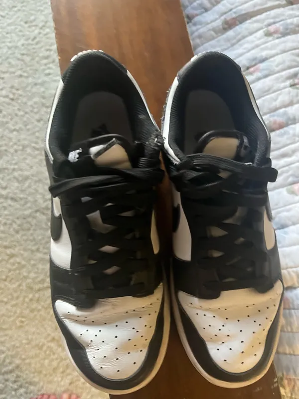 Nike Panda Dunk Low - Image 2