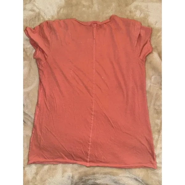 47 Brand Tampa Bay Lightning NHL Graphic Tee Shirt Pink Coral Womens Medium (E) - Image 2