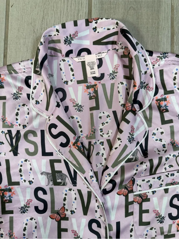 Victoria's Secret Lavender 'LOVE' Button-Up Pajama Top - Image 6