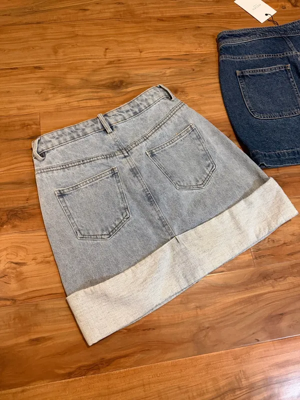 These Three Boutique denim skirt  - Image 5