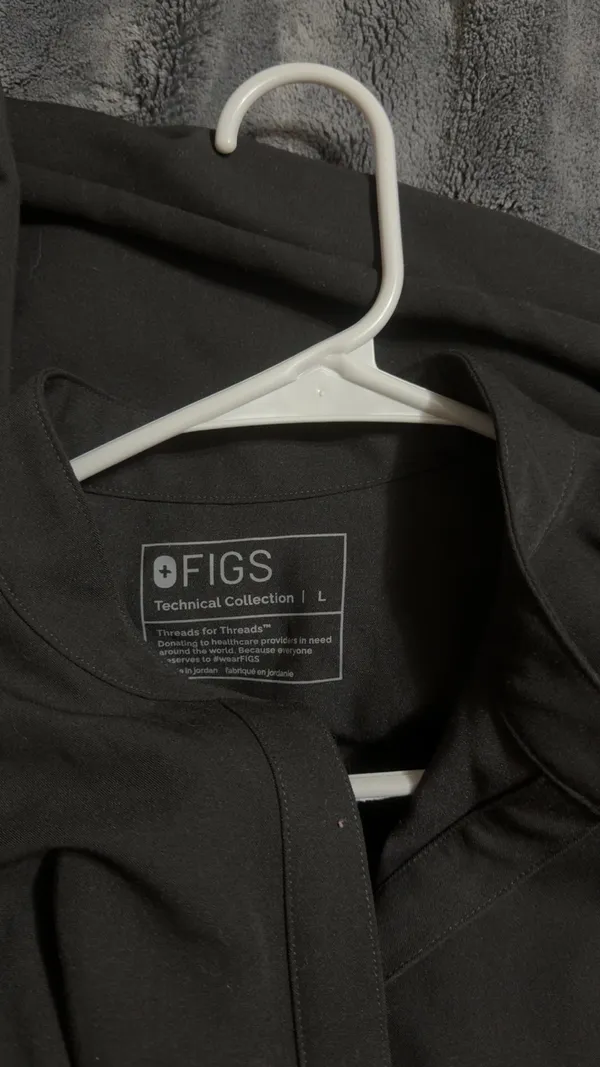 FIGS Scrubs - Image 6