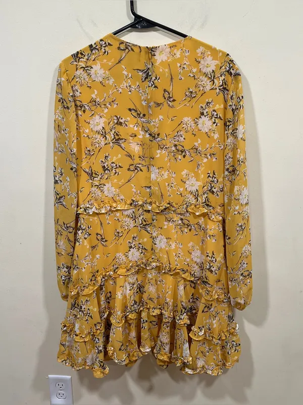 NWT Bardot Tiered Floral Long Sleeve L romantic ruffled tiers lace up neckline - Image 11