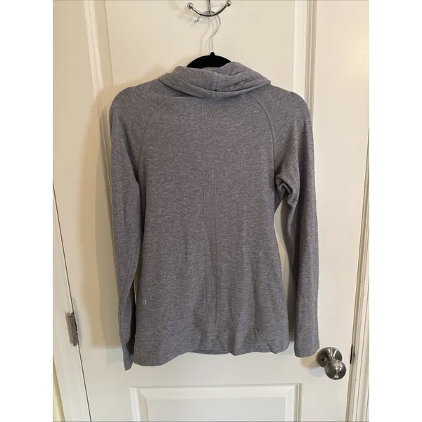Lululemon Make A Move Long Sleeve Cowl Neck Top Womens Size 6 Gray Rulu Fabric - Image 2