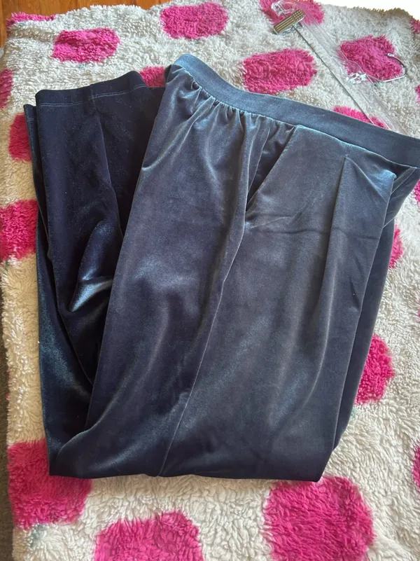 LOFT Gray Velvet Wide-Leg Pull On Pants - Women’s Size Small - Image 7