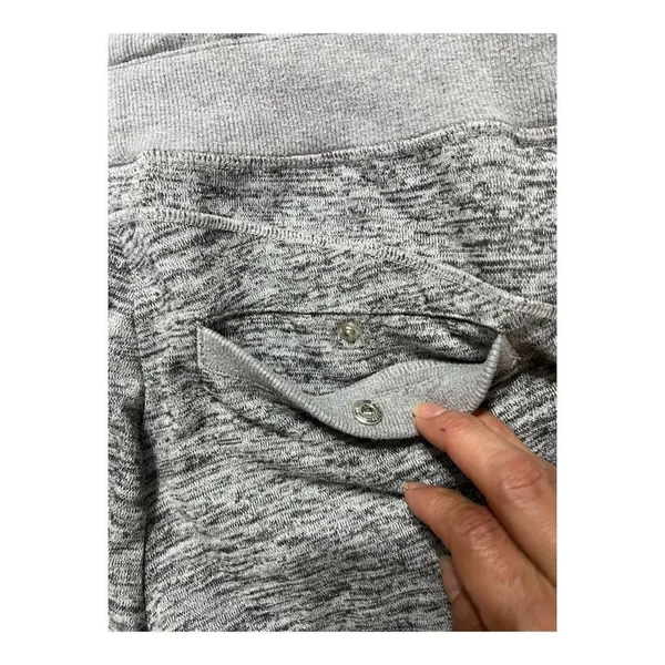 ATHLETA Gray Capri Lounge Pants Women Size L Fold-Over Waist Zip-Pockets - Image 14