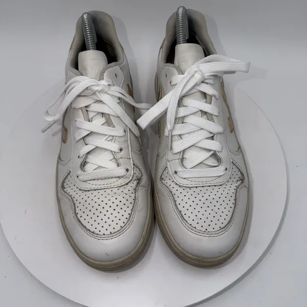 Veja V-10 White Metallic‎ Gold Leather Low Top Women's Sneakers Shoe Size 39/8 - Image 3