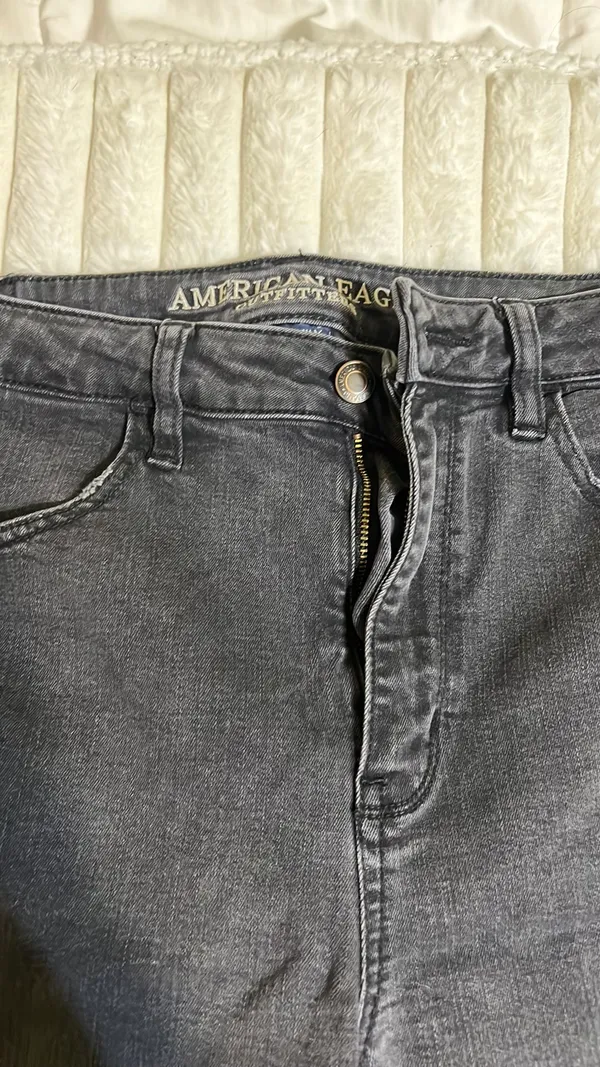 American Eagle Outfitters - Image 2