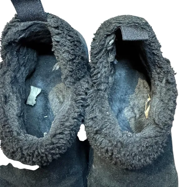 Koolaburra by UGG‎ Slipper Boots Womens Black Suede Shearling Lined Cozy Warm - Image 3