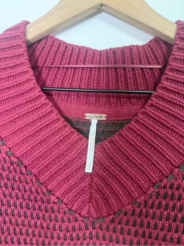 Free People Maisie Oversized Sweater - Cranberry Fudge - Image 3