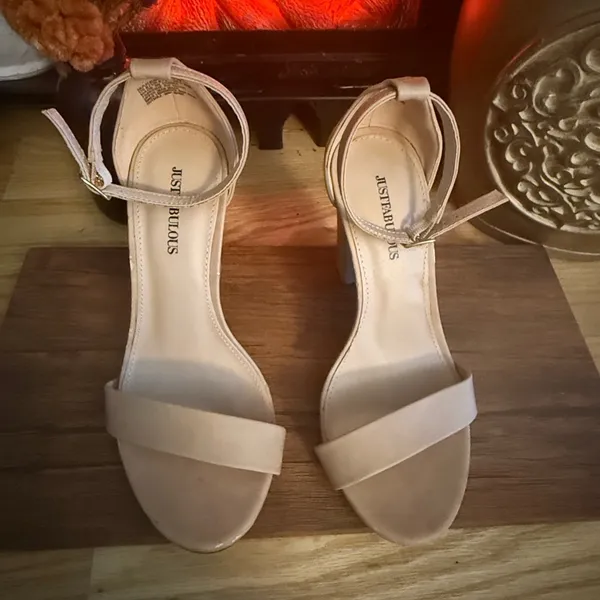 Just fab Tan Block Heel Sandals 3” heel - Image 4