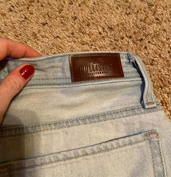 Hollister High Rise Mom 3 inch Shorts - Image 6