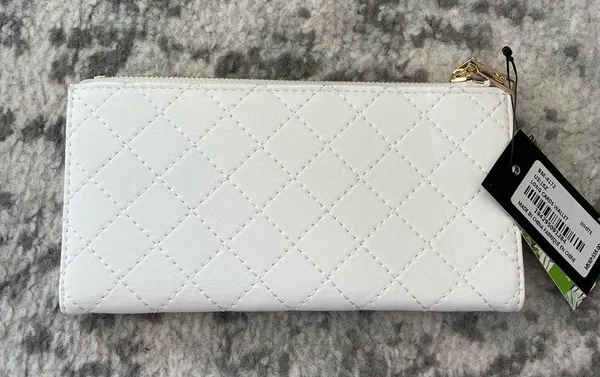 Badgley Mischka white slim quilted vegan long cards wallet NWT - Image 10