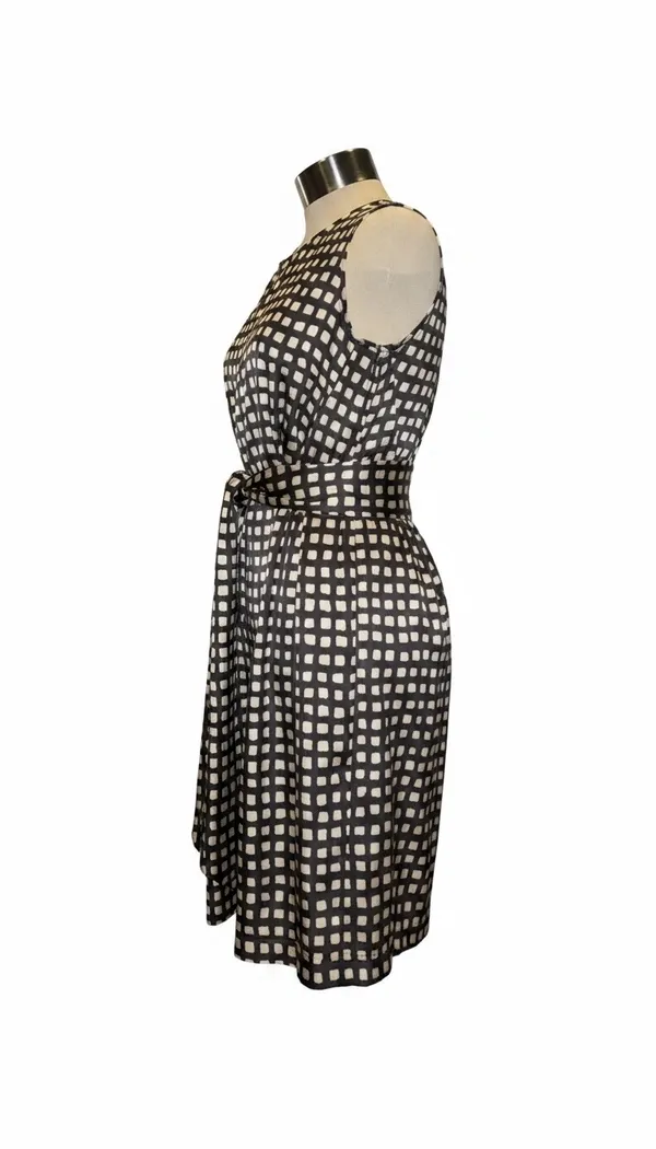 Banana Republic Sleeveless Pleated Fit and Flare Dress - Image 2