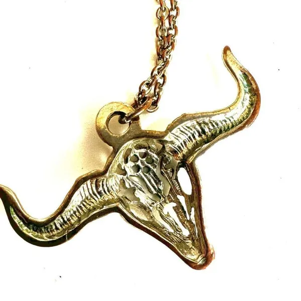 Freedom silver tone bull head cow skull pendant necklace - Image 5