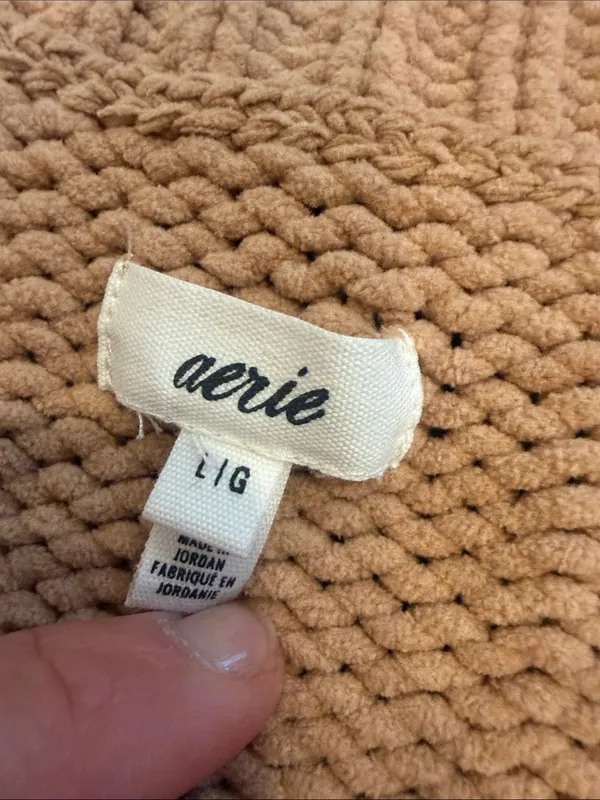aerie like Candy Crewneck Sweater in Tan Size Large - C47-042 - Image 2