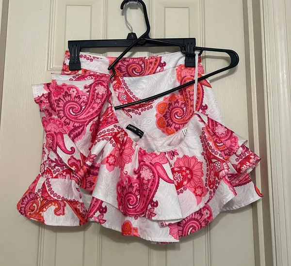 Pink Floral Set Shein Skirt - Image 4