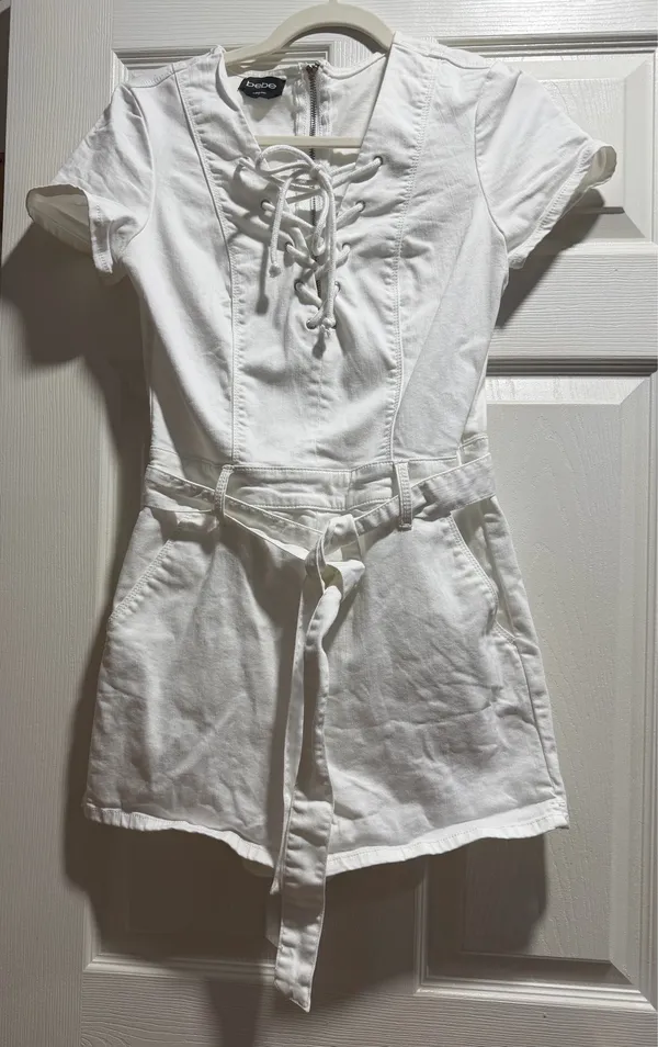 Bebe white lace up front romper/ belted 8 - Image 2