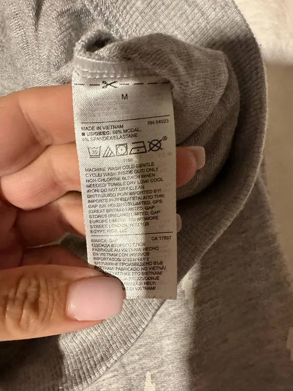 Gap Grey lightening bolts set - Image 7