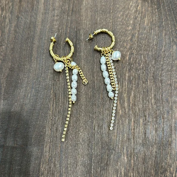 Adornia hoop earrings with drop pearls - Image 5