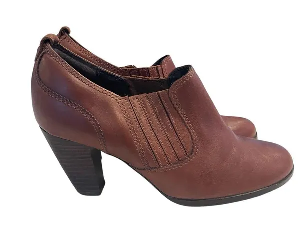 Clark’s Artisan Tige De Cuir Booties Boots Women’s Size 7M Active Air Brown - Image 4
