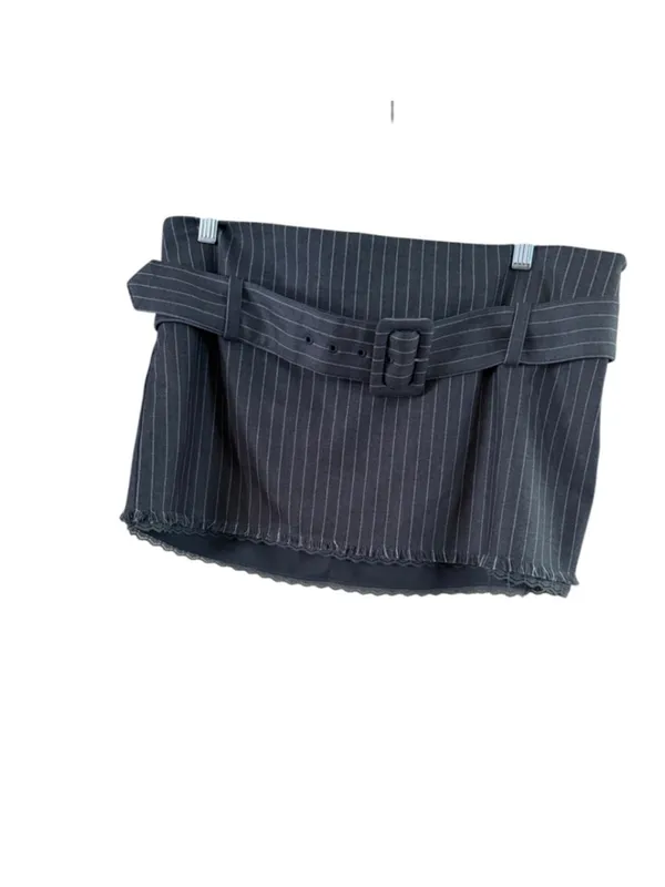 Women's GUIZIO Gray Pinstripe Mini Skirt with Belt S - Image 2
