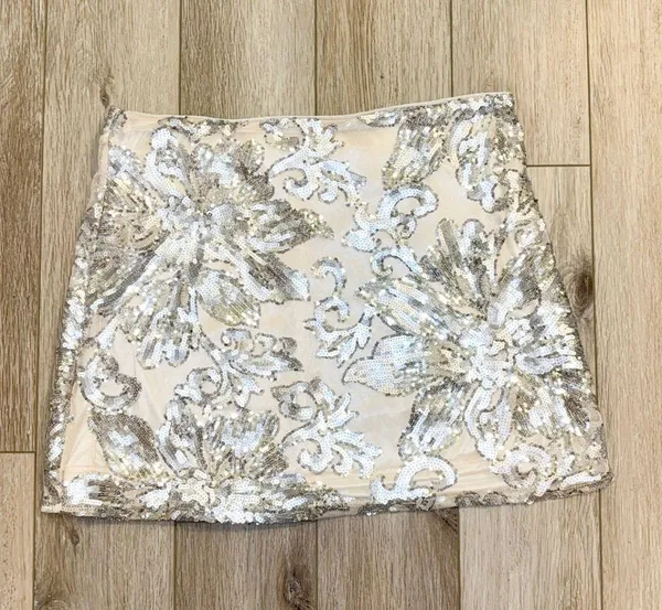 NWOT Altar’d State Arula xquisite silver sequin mini skirt festival preppy - Image 3