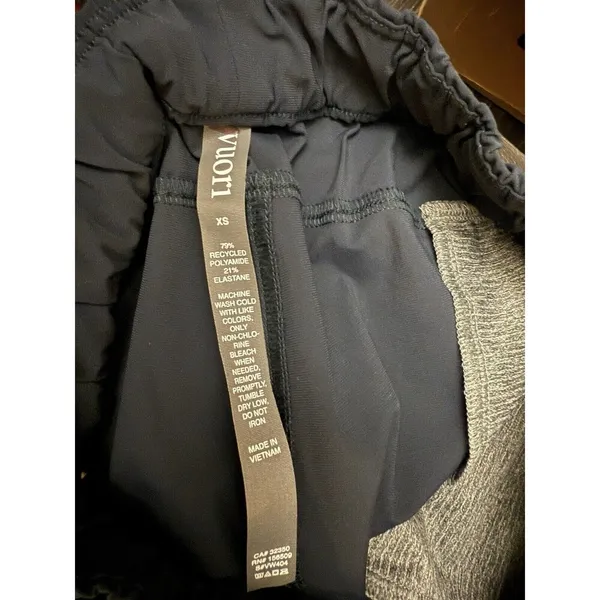 Vuori Women’s Miles Ankle Pant Tapered Mid Rise Color Ink Sz XS New $108 - Image 4