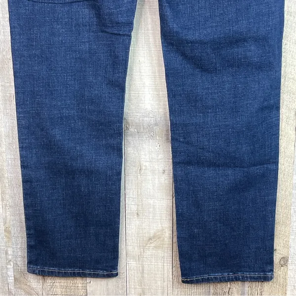 Wrangler Size 8 Medium Straight Leg Medium Blue Denim Wash Jeans w/5 Poc… - Image 9