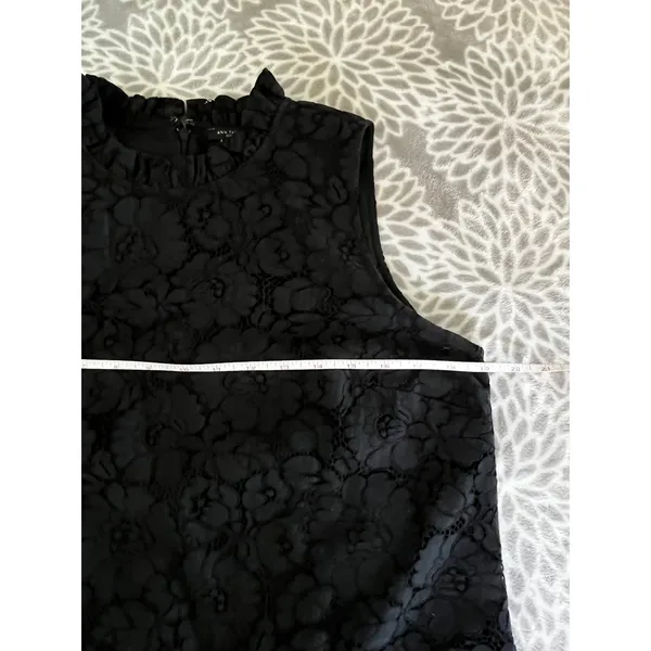 Ann Taylor Black Floral Lace Blouse Medium Ruffle Neck Office Chic Preppy Goth Coquette - Image 6
