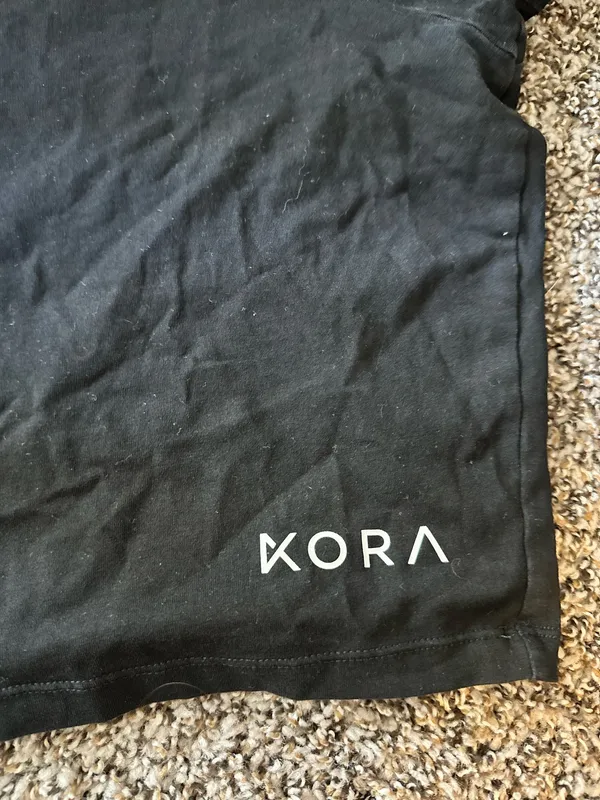 KORA Fitness black cropped workout top - Image 2