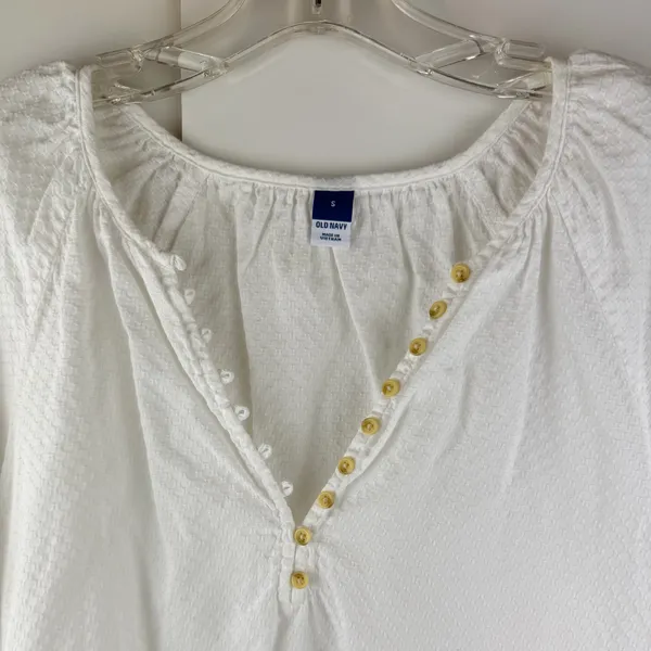 Old Navy White Blouse - Image 5