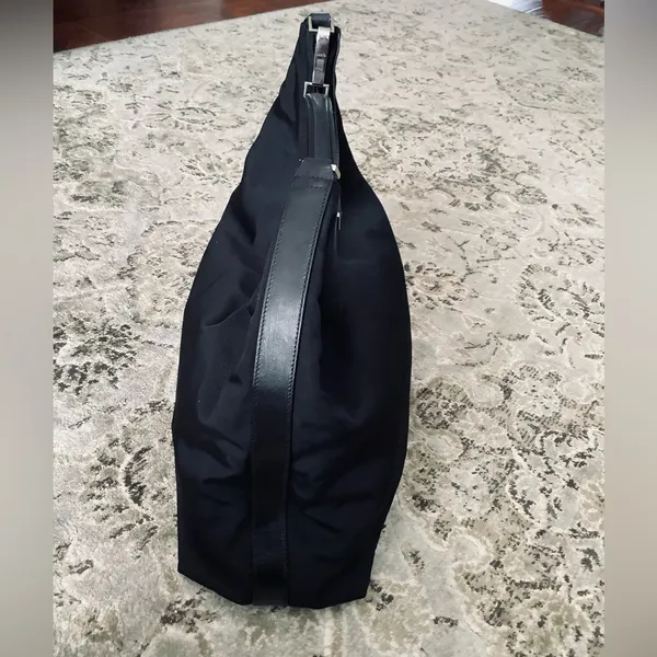 Authentic GUCCI hobo bag 🌹🌹🌹 - Image 5