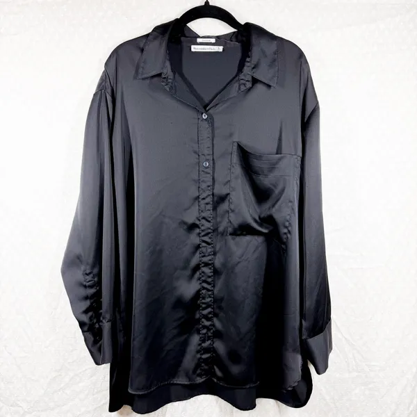 Abercrombie & Fitch Black Satin Long Sleeve‎ Button Down Top - Image 2