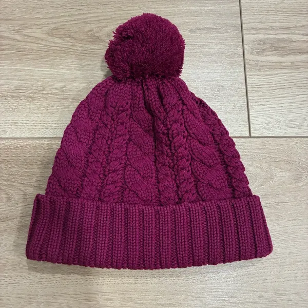 Smartwool Women’s Ski Town Hat Purple Pom Pom Wool Cable Knit One Size - Image 2