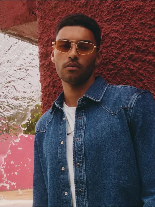 Quay “ Pit Stop” Sunglasses Brushed Gold Frame / Honey Lens - Image 3