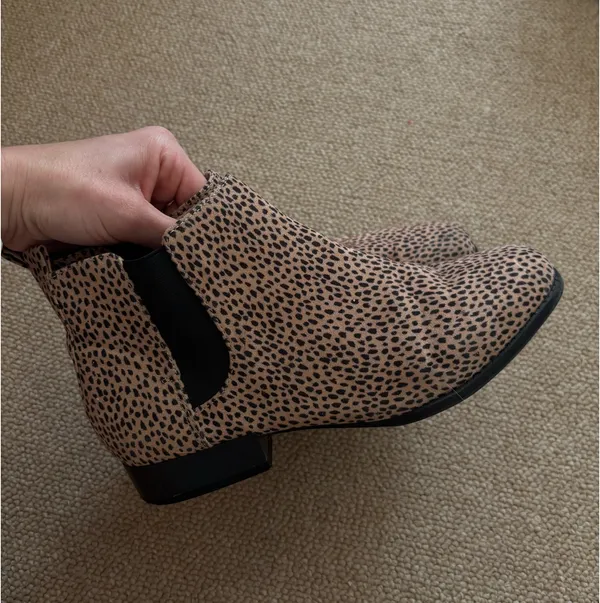 Leopard Print Chelsea Boots - Image 3