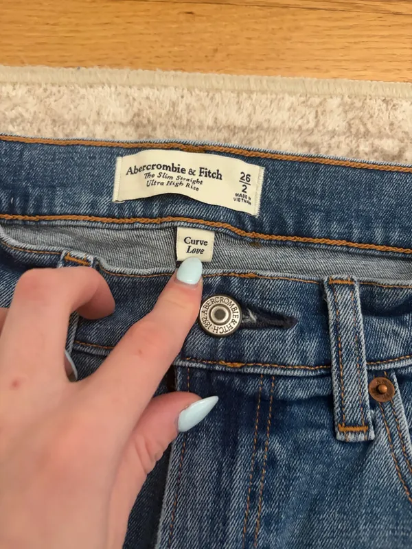 Jeans  - Image 2
